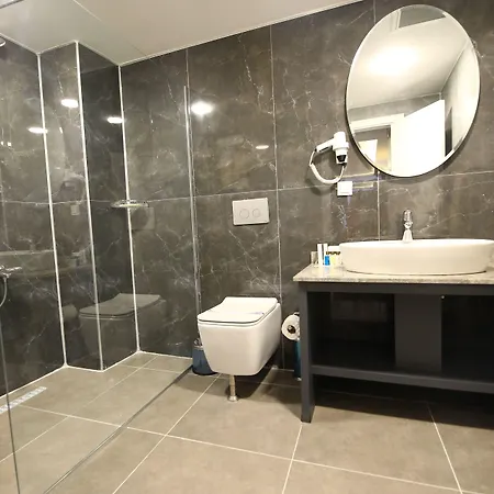 Grand Dora 3*