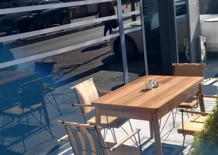 Ξενοδοχείο Grand Dora