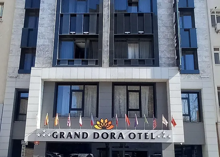 Ξενοδοχείο Grand Dora 3*
