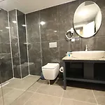 Grand Dora 3*