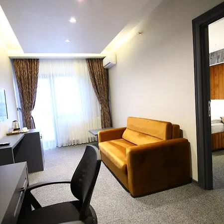 Grand Dora 3*