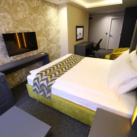 Grand Dora 3*