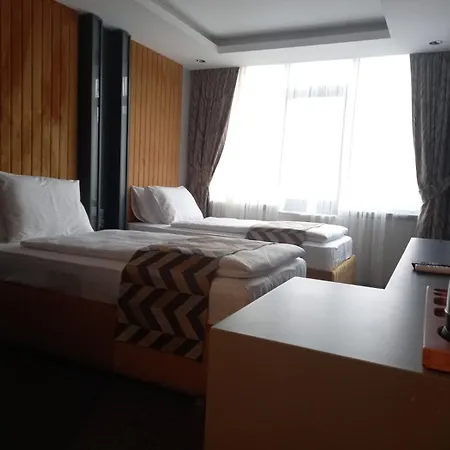 Отель Grand Dora