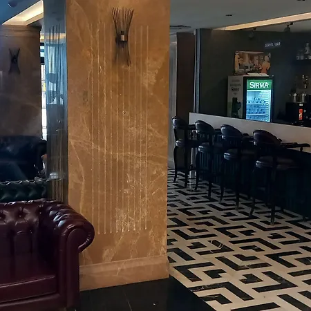 Отель Grand Dora 3*