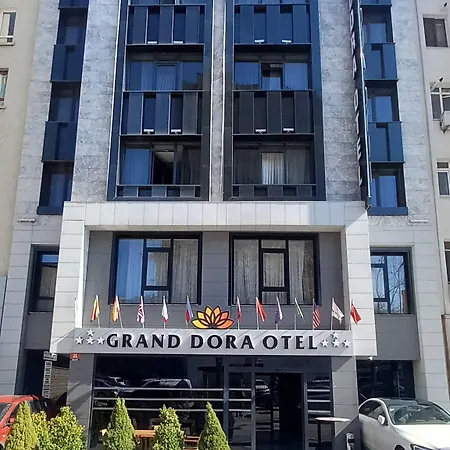 Hotel Grand Dora 3*