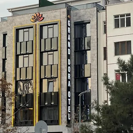 Grand Dora